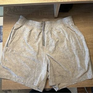 Lululemon Grey Men’s Pace Breaker 4.5” Shorts